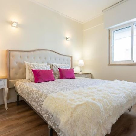 Beachome4U4 / Carcavelos Beach Parede Kültér fotó