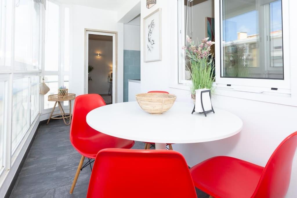 Beachome4U4 / Carcavelos Beach Parede Kültér fotó