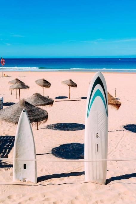 Beachome4U4 / Carcavelos Beach Parede Kültér fotó