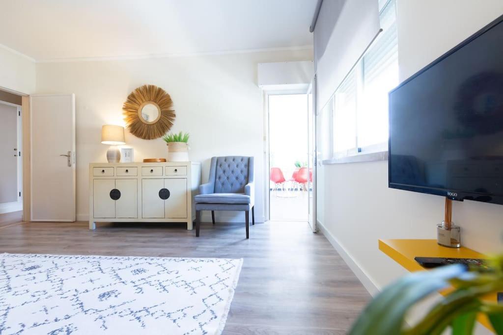 Beachome4U4 / Carcavelos Beach Parede Kültér fotó