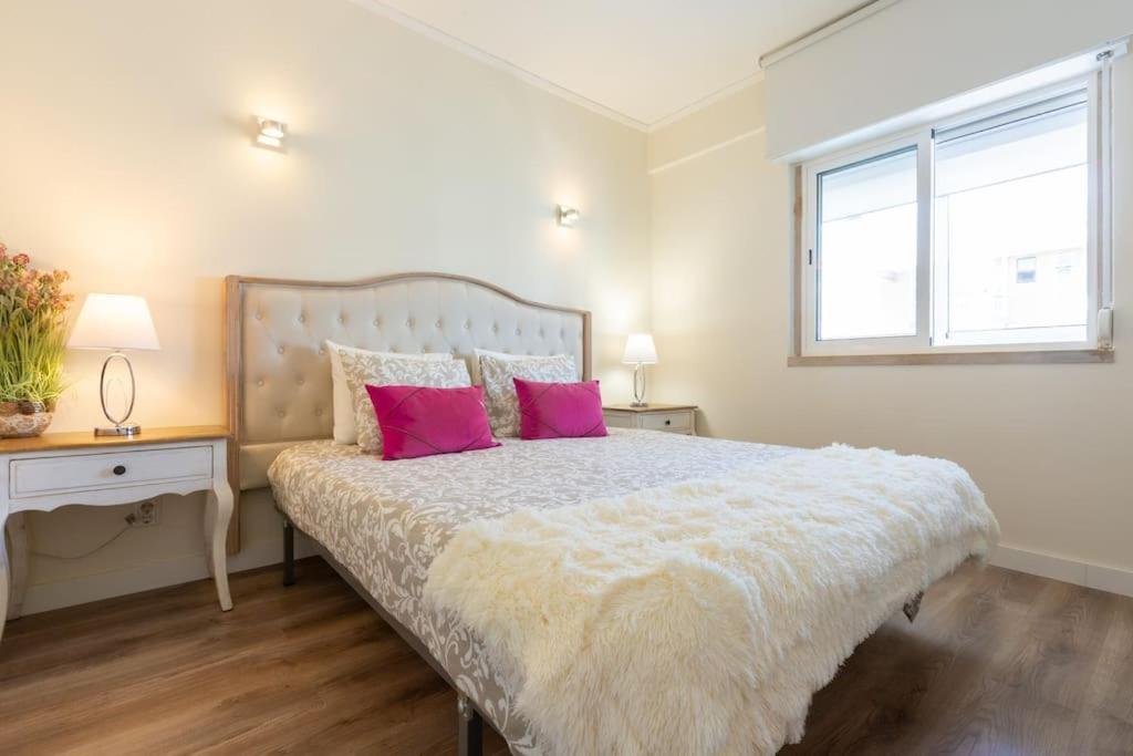 Beachome4U4 / Carcavelos Beach Parede Kültér fotó